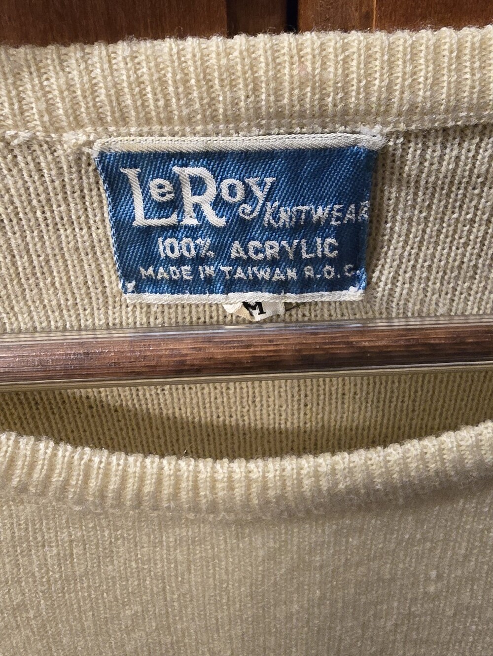 70s LeRoy Knitwear Embroidered Turtle & Bunny Sweater Cream M - Picture 11 of 11